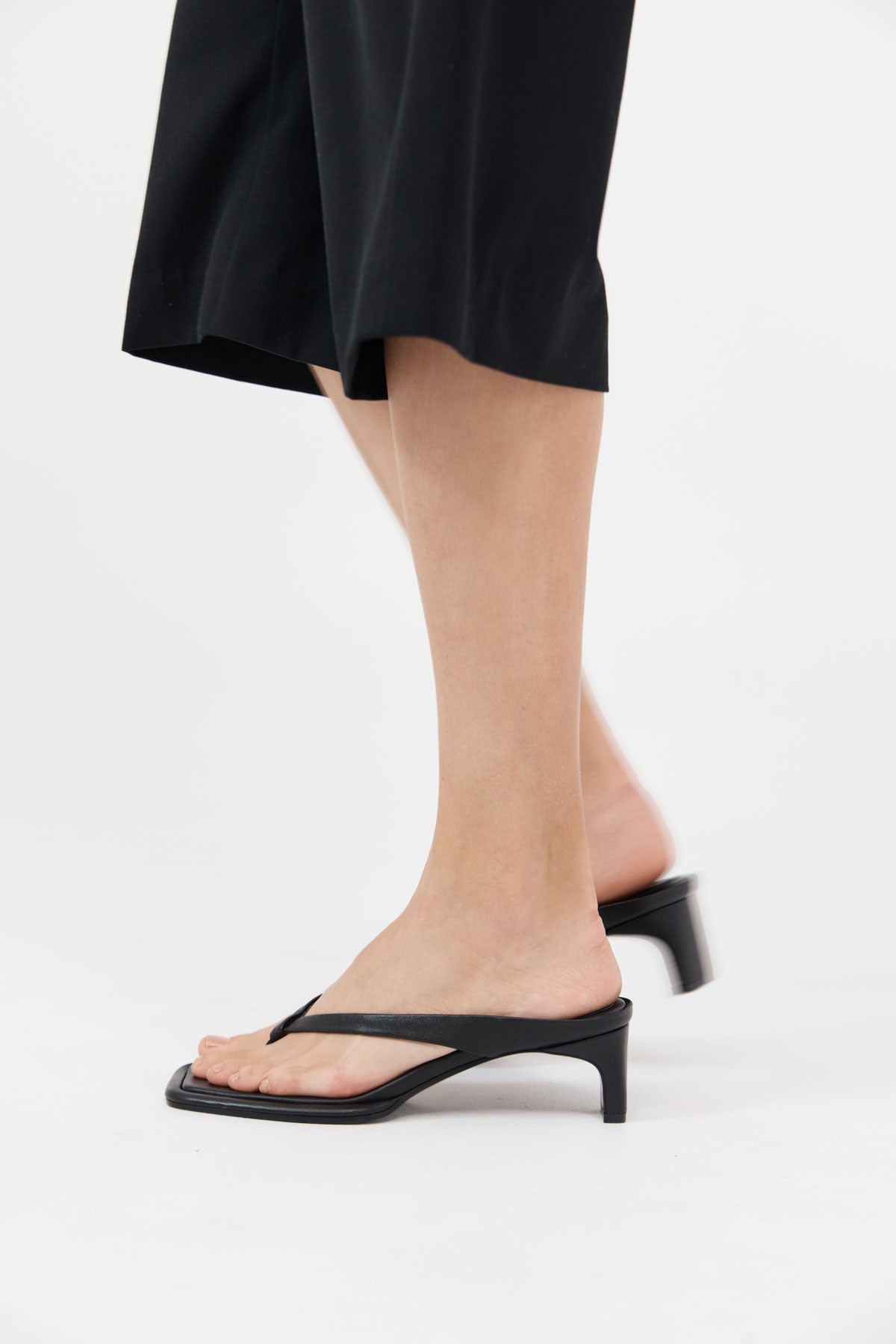 Flip Flop Sandals - Black