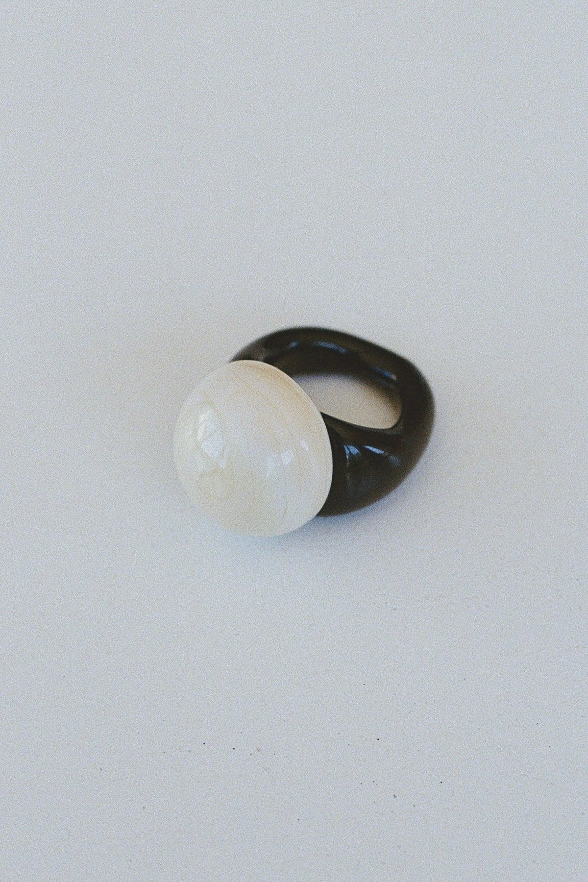 Siglo Ring - Ivory Black - By Ayllón